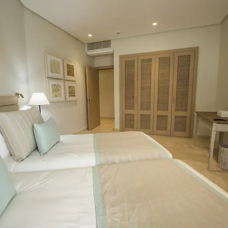 Appartement Amazing Golf Retreat & Sunny 2bdr Suite, Jacuzzi